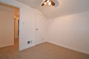 1568 Bellaire Pl, Pittsburgh, PA 15226 - Photo 16