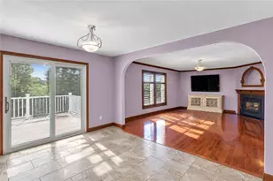 420 Lexington Dr, Hempfield Township, PA 15601 - Photo 6