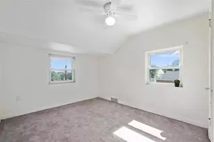 1042 Lindberg Ave, Pittsburgh, PA 15120 - Photo 16