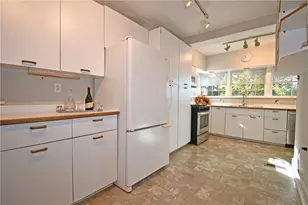 6412 Nicholson St, Pittsburgh, PA 15217 - Photo 14