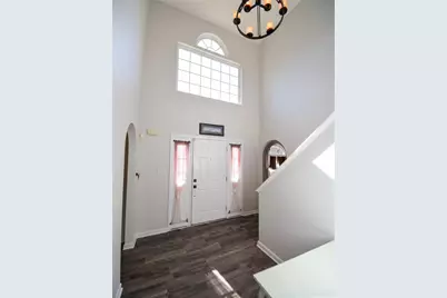 317 Chanticleer Cir, New Stanton, PA 15672 - Photo 2