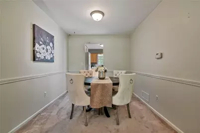 1818 Foxcroft Ln #805, Pittsburgh, PA 15101 - Photo 6