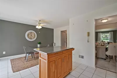 1818 Foxcroft Ln #805, Pittsburgh, PA 15101 - Photo 10
