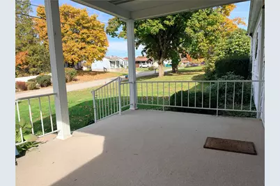539 New Market Dr, Hempfield Township, PA 15601 - Photo 4