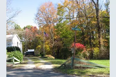 539 New Market Dr, Hempfield Township, PA 15601 - Photo 6