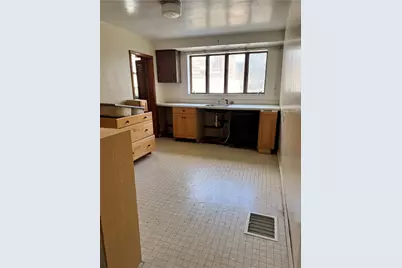 143 Warden Street, Pittsburgh, PA 15220 - Photo 8