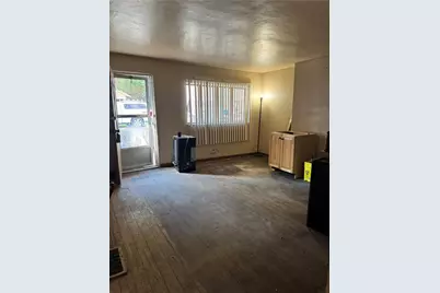 143 Warden Street, Pittsburgh, PA 15220 - Photo 2