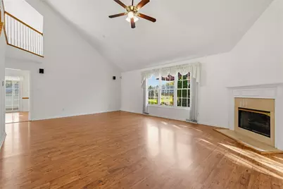 1057 Maplewood Dr, Cecil, PA 15317 - Photo 6