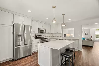 540 Lakewood Dr, Monroeville, PA 15146 - Photo 8