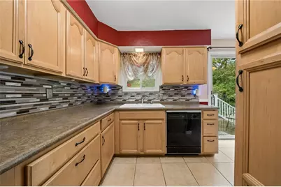 1101 Clinton Ave, North Versailles, PA 15137 - Photo 12