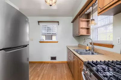 1752 Morris St, South Strabane, PA 15301 - Photo 4