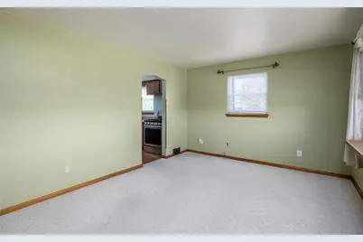 1752 Morris St, South Strabane, PA 15301 - Photo 2