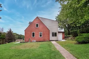 66 School St, Green Tree, PA 15220 - Photo 40