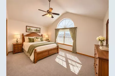 401 Linda Ln, Chartiers, PA 15342 - Photo 6