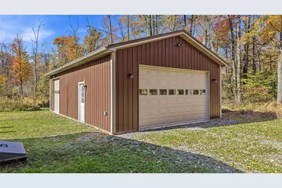 21 Clark Street, Jackson Center Boro, PA 16133 - Photo 4