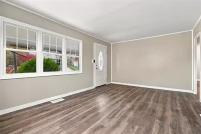 265 Berry St, Baden, PA 15005 - Photo 8