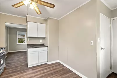 265 Berry St, Baden, PA 15005 - Photo 10
