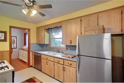 816 Aetna Dr, Ellwood City, PA 16117 - Photo 22