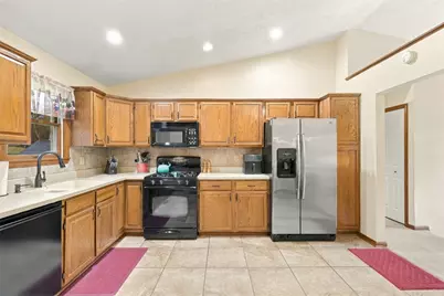 480 Hemlock Rd, Level Green, PA 15085 - Photo 14