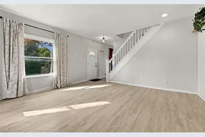 304 S High St, Zelienople, PA 16063 - Photo 6