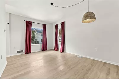 304 S High St, Zelienople, PA 16063 - Photo 10