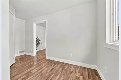 304 S High St, Zelienople, PA 16063 - Photo 20