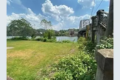 8 Bridge Boulevard, Brownsville, PA 15417 - Photo 10
