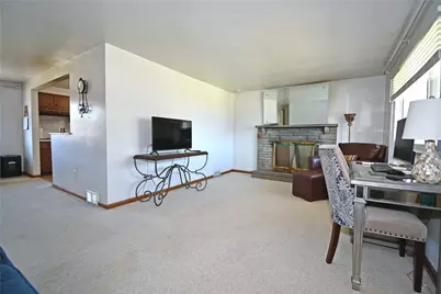 350 Jenny Lynn Drive, Moon/Crescent Twp, PA 15108 - Photo 4