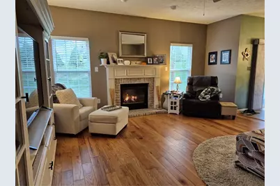 914 White Water Dr, Adams Township, PA 16046 - Photo 4