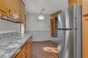 1774 Woodside Dr, Economy, PA 15003 - Photo 12