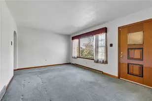 1774 Woodside Dr, Economy, PA 15003 - Photo 8