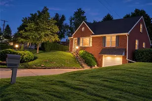 1774 Woodside Dr, Economy, PA 15003 - Photo 2