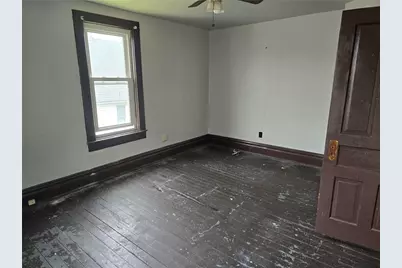 524 Ohio Ave, Glassport, PA 15045 - Photo 10