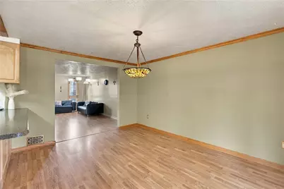 207 Manor Court, Bethel Park, PA 15241 - Photo 10