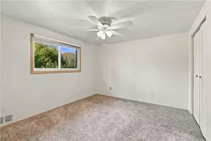 207 Manor Ct, Bethel Park, PA 15241 - Photo 34