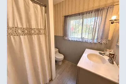 1744 Pierce St, Aliquippa, PA 15001 - Photo 24