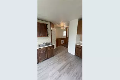 241 E 18th Ave #Rear, Homestead, PA 15120 - Photo 12