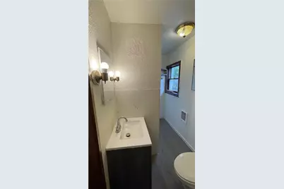 241 E 18th Ave #Rear, Homestead, PA 15120 - Photo 14