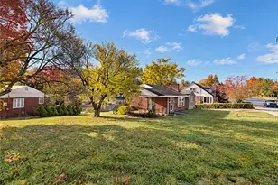 1143 Greentree Rd, Green Tree, PA 15220 - Photo 24