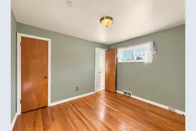 1143 Greentree Rd, Green Tree, PA 15220 - Photo 8