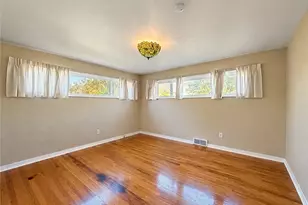 1143 Greentree Rd, Green Tree, PA 15220 - Photo 12