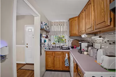 121 Carrick Ave, Pittsburgh, PA 15210 - Photo 10
