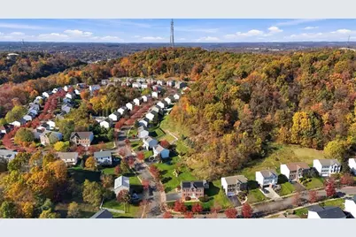 8001 Maureen Dr, Cranberry Township, PA 16066 - Photo 36