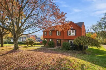 869 Hillcrest Cir, Marshall, PA 15090 - Photo 6