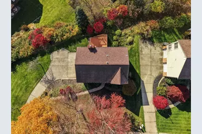 869 Hillcrest Cir, Marshall, PA 15090 - Photo 4