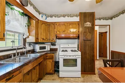 1706 Filmore St, Aliquippa, PA 15001 - Photo 8
