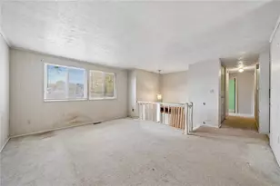 111 Tippecanoe Dr, Hempfield Township, PA 15601 - Photo 4