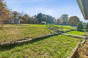 111 Tippecanoe Dr, Hempfield Township, PA 15601 - Photo 28
