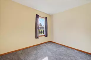 522 Fairfield Dr, Hempfield Township, PA 15601 - Photo 14