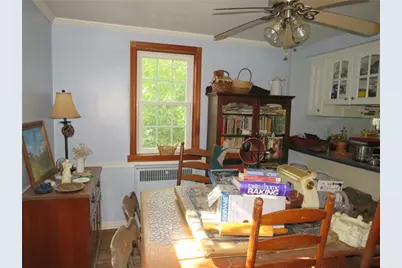 8 Terrace Rd, Rosslyn Farms, PA 15106 - Photo 10